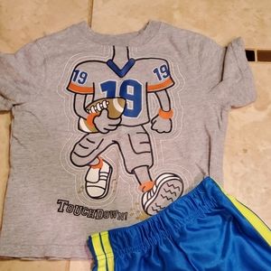 Gray Gators football tee shirt with bonus shorts